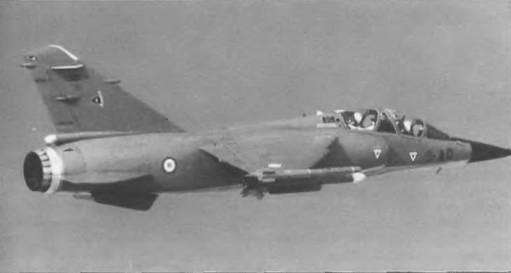 Энциклопедия современной военной авиации 1945-2002: Часть 1. Самолеты pic_624.jpg