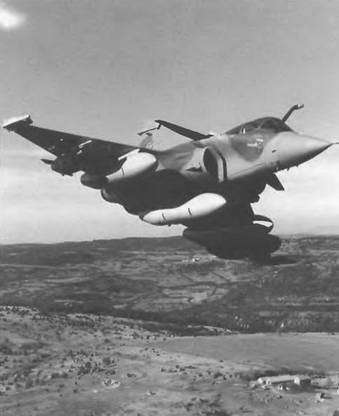 Энциклопедия современной военной авиации 1945-2002: Часть 1. Самолеты pic_644.jpg