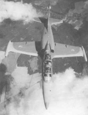 Энциклопедия современной военной авиации 1945-2002: Часть 1. Самолеты pic_652.jpg