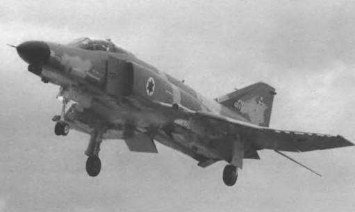 Энциклопедия современной военной авиации 1945-2002: Часть 1. Самолеты pic_86.jpg