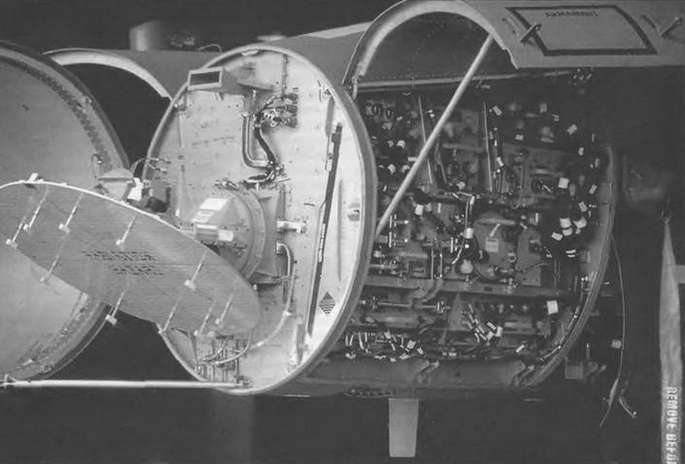 Энциклопедия современной военной авиации 1945-2002: Часть 1. Самолеты pic_114.jpg