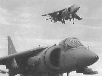 Энциклопедия современной военной авиации 1945-2002: Часть 1. Самолеты pic_141.jpg