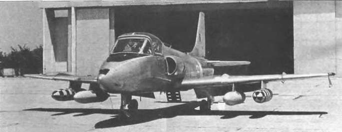 Энциклопедия современной военной авиации 1945-2002: Часть 1. Самолеты pic_201.jpg