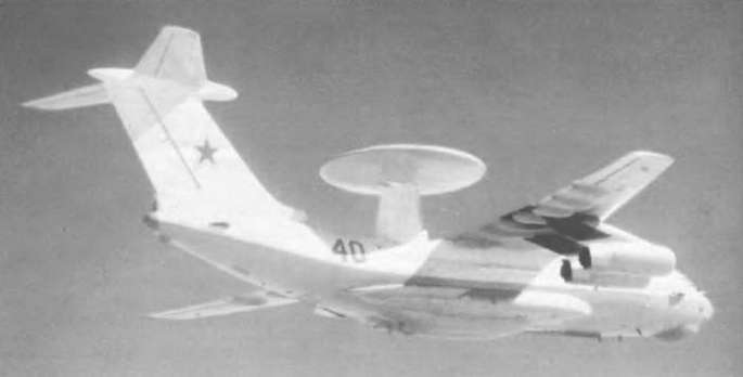 Энциклопедия современной военной авиации 1945-2002: Часть 1. Самолеты pic_297.jpg