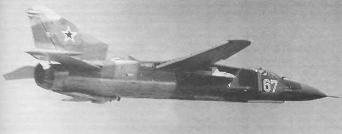 Энциклопедия современной военной авиации 1945-2002: Часть 1. Самолеты pic_320.jpg