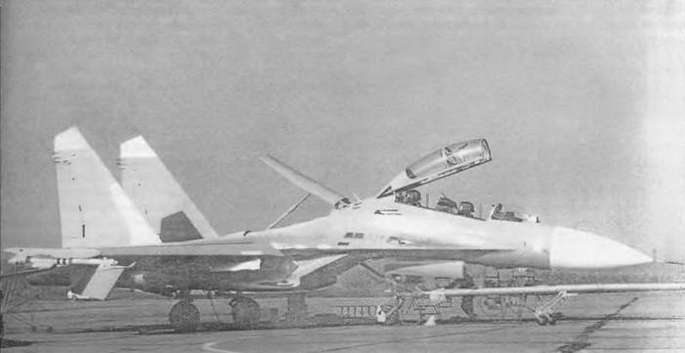 Энциклопедия современной военной авиации 1945-2002: Часть 1. Самолеты pic_368.jpg