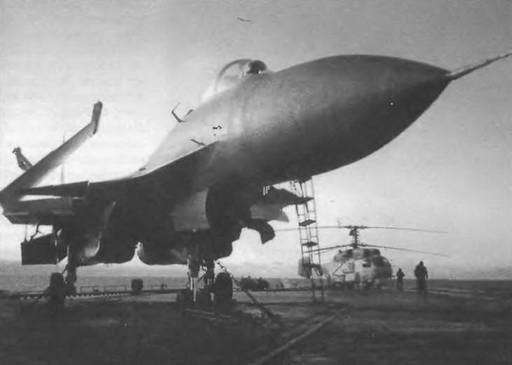 Энциклопедия современной военной авиации 1945-2002: Часть 1. Самолеты pic_370.jpg