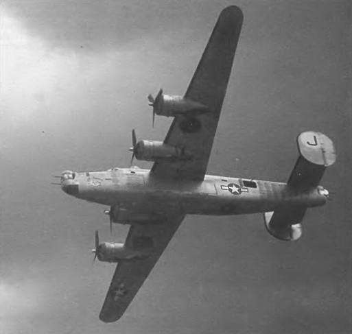 Энциклопедия современной военной авиации 1945-2002: Часть 1. Самолеты pic_37.jpg