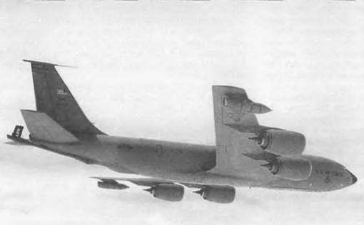 Энциклопедия современной военной авиации 1945-2002: Часть 1. Самолеты pic_416.jpg