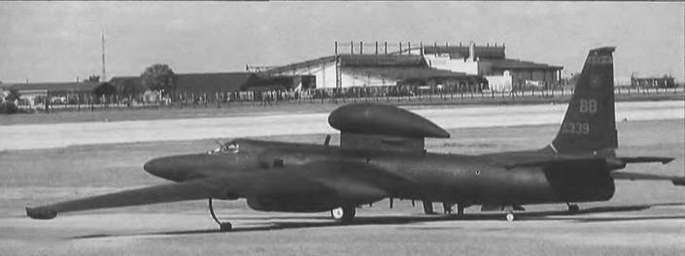 Энциклопедия современной военной авиации 1945-2002: Часть 1. Самолеты pic_509.jpg