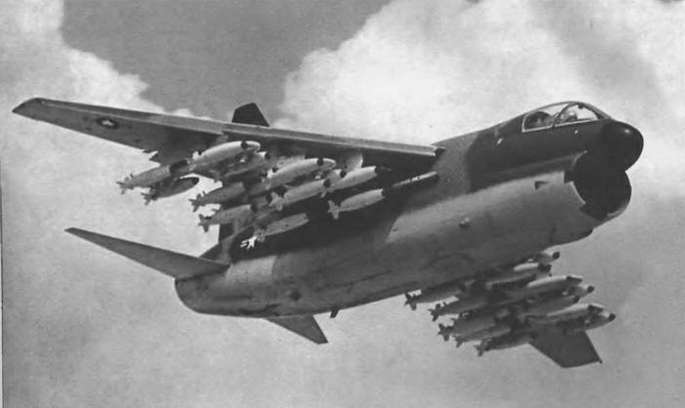 Энциклопедия современной военной авиации 1945-2002: Часть 1. Самолеты pic_515.jpg