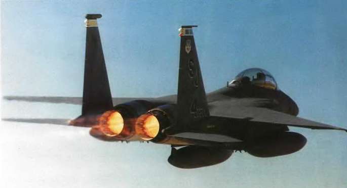 Энциклопедия современной военной авиации 1945-2002: Часть 3. Фотоколлекция pic_210.jpg