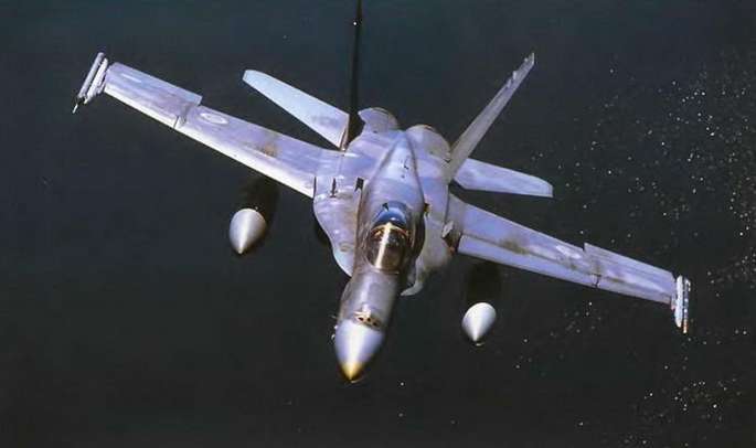 Энциклопедия современной военной авиации 1945-2002: Часть 3. Фотоколлекция pic_213.jpg