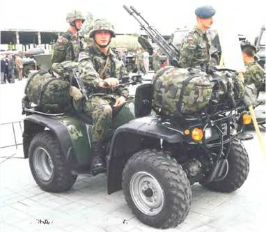 Энциклопедия военных автомобилей 1769~2006 гг. С-Я pic_723.jpg