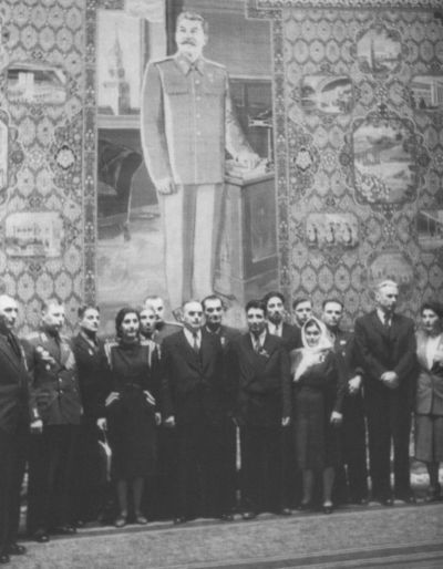 Повседневная жизнь советских писателей. 1930— 1950-е годы i_041.jpg
