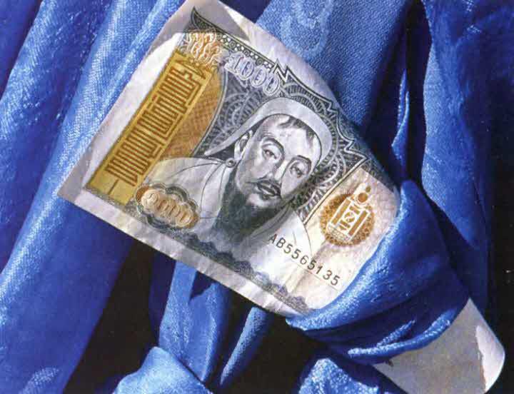 Следы в пустыне. Открытия в Центральной Азии i_025.jpg
