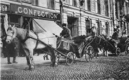 Повседневная жизнь Петербурга на рубеже XIX— XX веков; Записки очевидцев _34.jpg