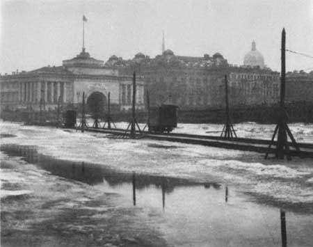 Повседневная жизнь Петербурга на рубеже XIX— XX веков; Записки очевидцев _38.jpg