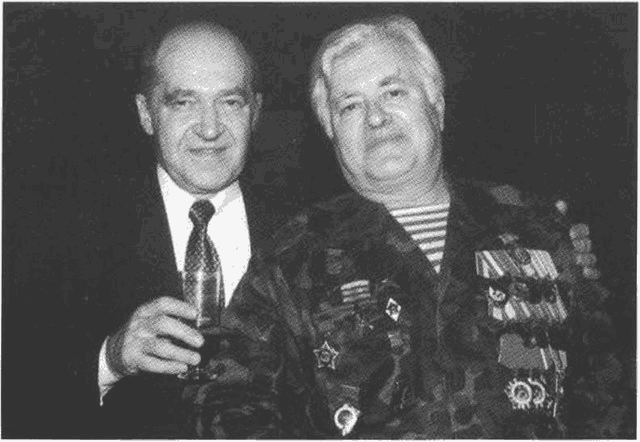 Повседневная жизнь первых российских ракетчиков и космонавтов i_012.png