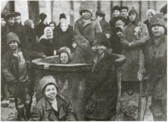 Повседневная жизнь Москвы в сталинскую эпоху, 1920-1930 годы i_012.jpg