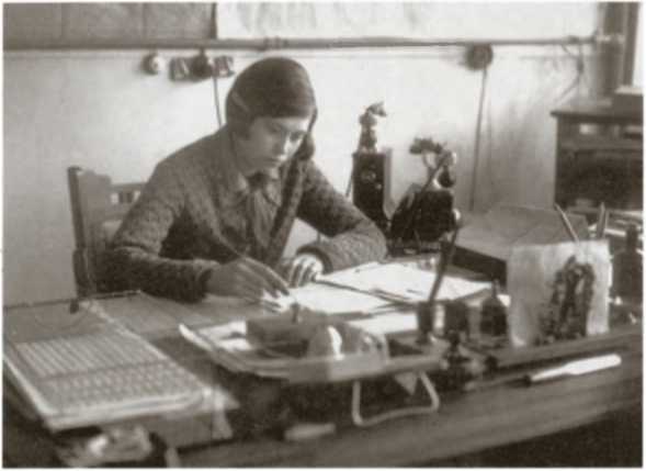 Повседневная жизнь Москвы в сталинскую эпоху, 1920-1930 годы i_019.jpg