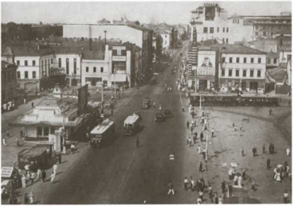 Повседневная жизнь Москвы в сталинскую эпоху, 1920-1930 годы i_043.jpg