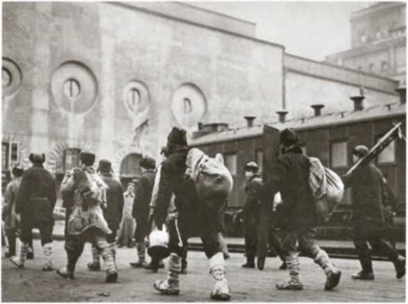 Повседневная жизнь Москвы в сталинскую эпоху, 1920-1930 годы i_044.jpg