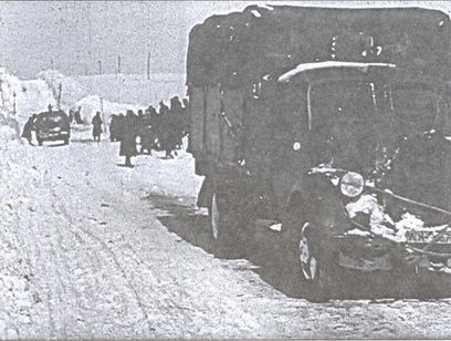 Дважды невидимый фронт. Ленинградские чекисты в тылу врага i_002.jpg
