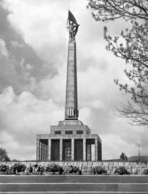 Большая Советская Энциклопедия (БР) i009-001-243883013.jpg