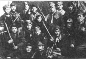 Партизаны и каратели doc2fb_image_0200002C.jpg