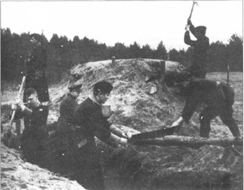 Партизаны и каратели doc2fb_image_02000011.jpg