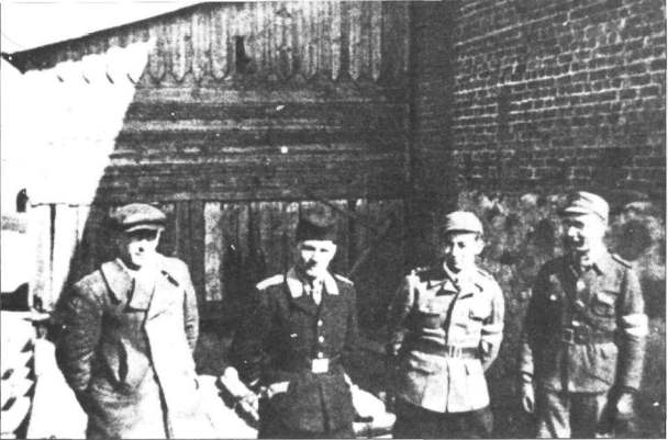 Партизаны и каратели doc2fb_image_02000014.jpg