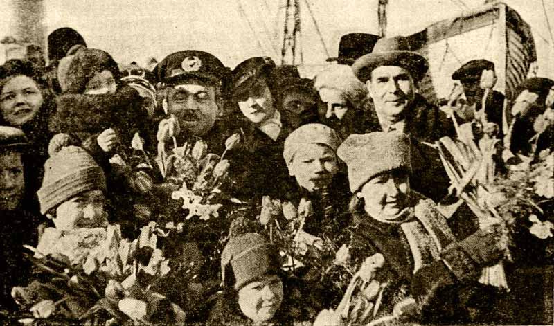 Герои и мученики науки i_082.jpg