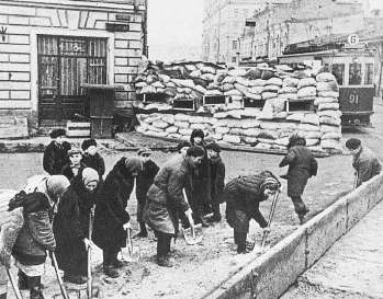 Повседневная жизнь Москвы в сталинскую эпоху. 1930–1940-е годы i_026.jpg