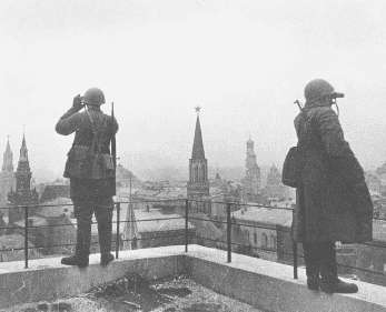 Повседневная жизнь Москвы в сталинскую эпоху. 1930–1940-е годы i_034.jpg
