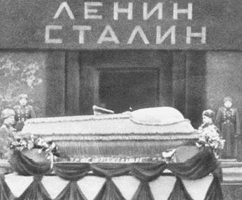 Повседневная жизнь Москвы в сталинскую эпоху. 1930–1940-е годы i_057.jpg