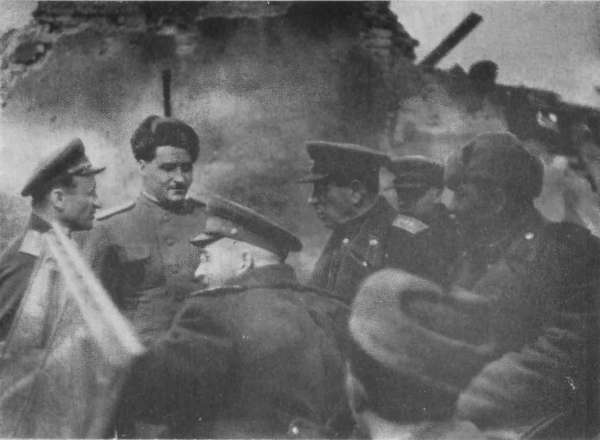Разные дни войны. Дневник писателя, т.2. 1942-1945 годы i_079.jpg