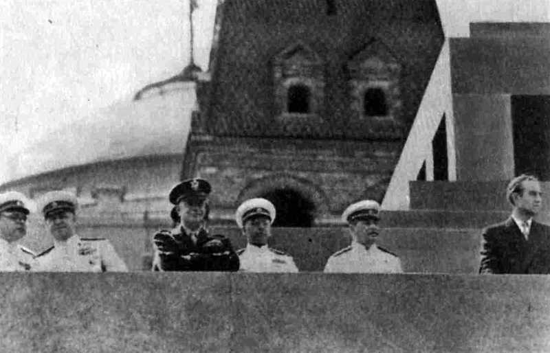 Генерал в Белом доме g12.jpg