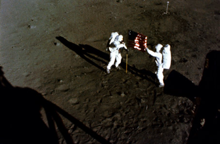 Как NASA показало Америке Луну i_017.jpg