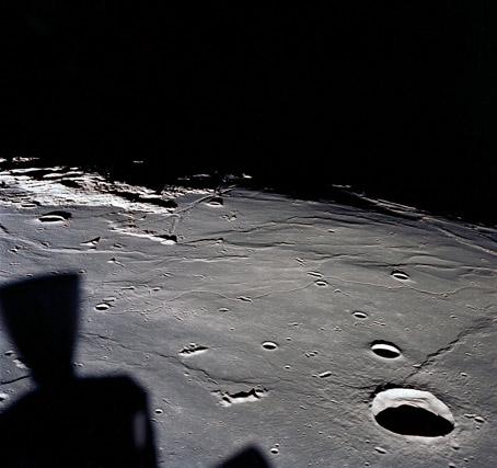 Как NASA показало Америке Луну i_016.jpg