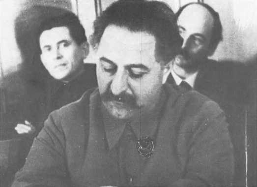 Портрет тирана i_019.jpg