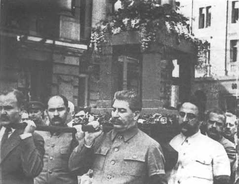 Портрет тирана i_022.jpg