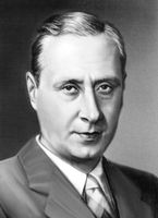 Большая Советская Энциклопедия (ЮТ) i009-001-222204695.jpg